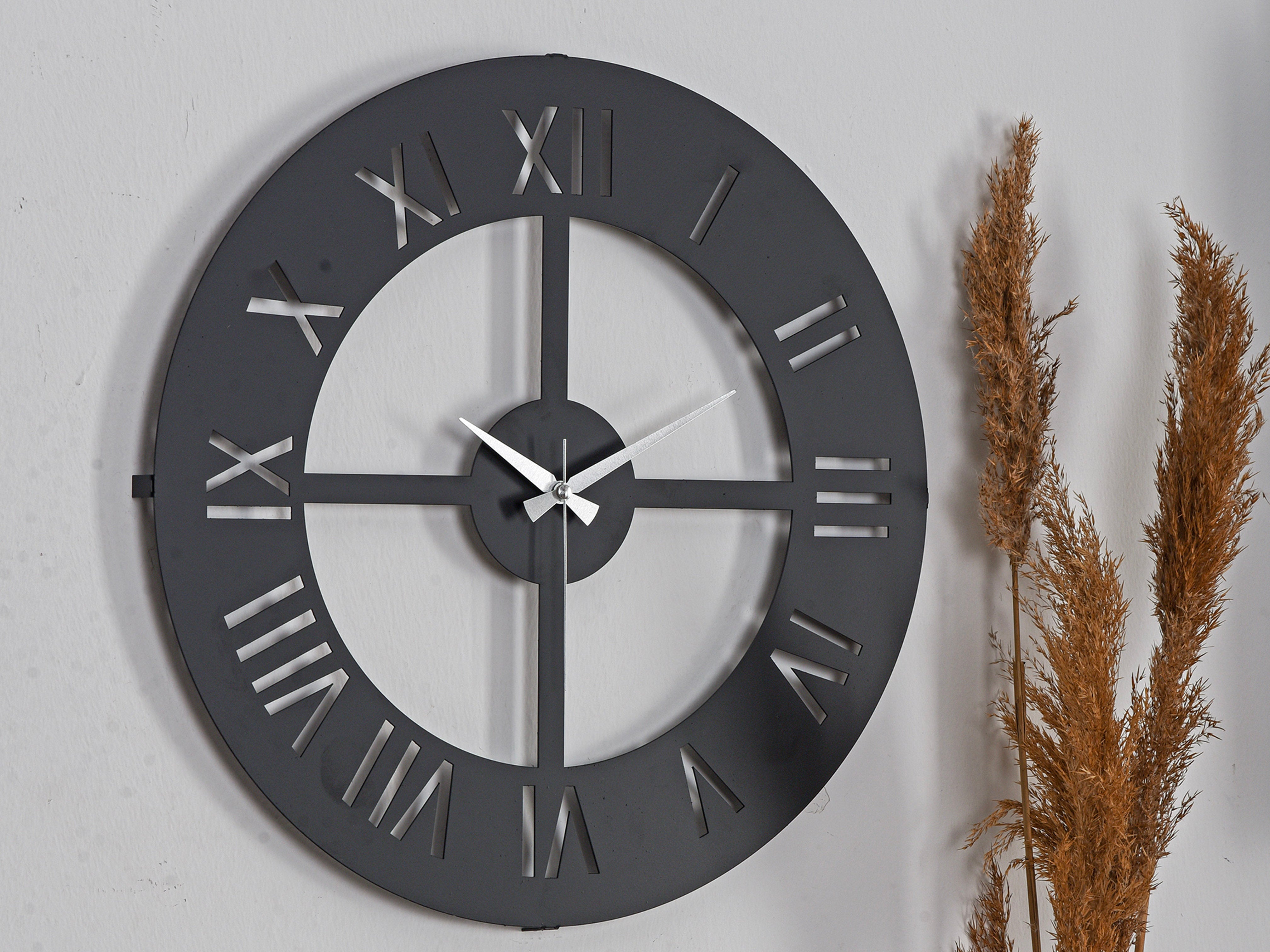 Muyika Nullo Oversized Metal Wall Clock 20
